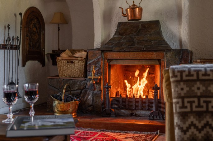 "The house is so cosy and warm, the perfect place to snuggle up with a book in front of the open fire"
Stephanie, January 2024